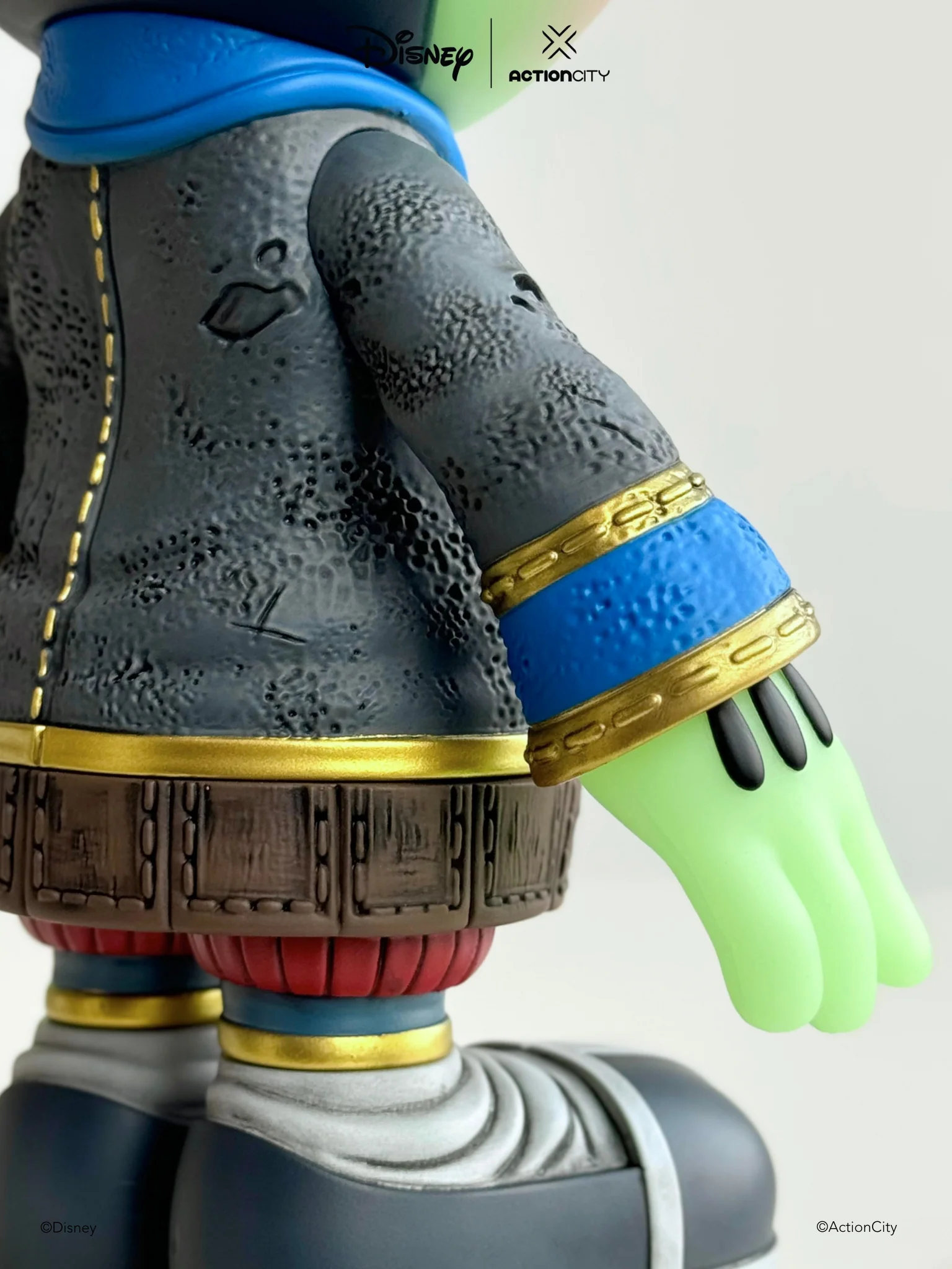 Jumbo Mickey Jiangshi Glow in the Dark - Image 5