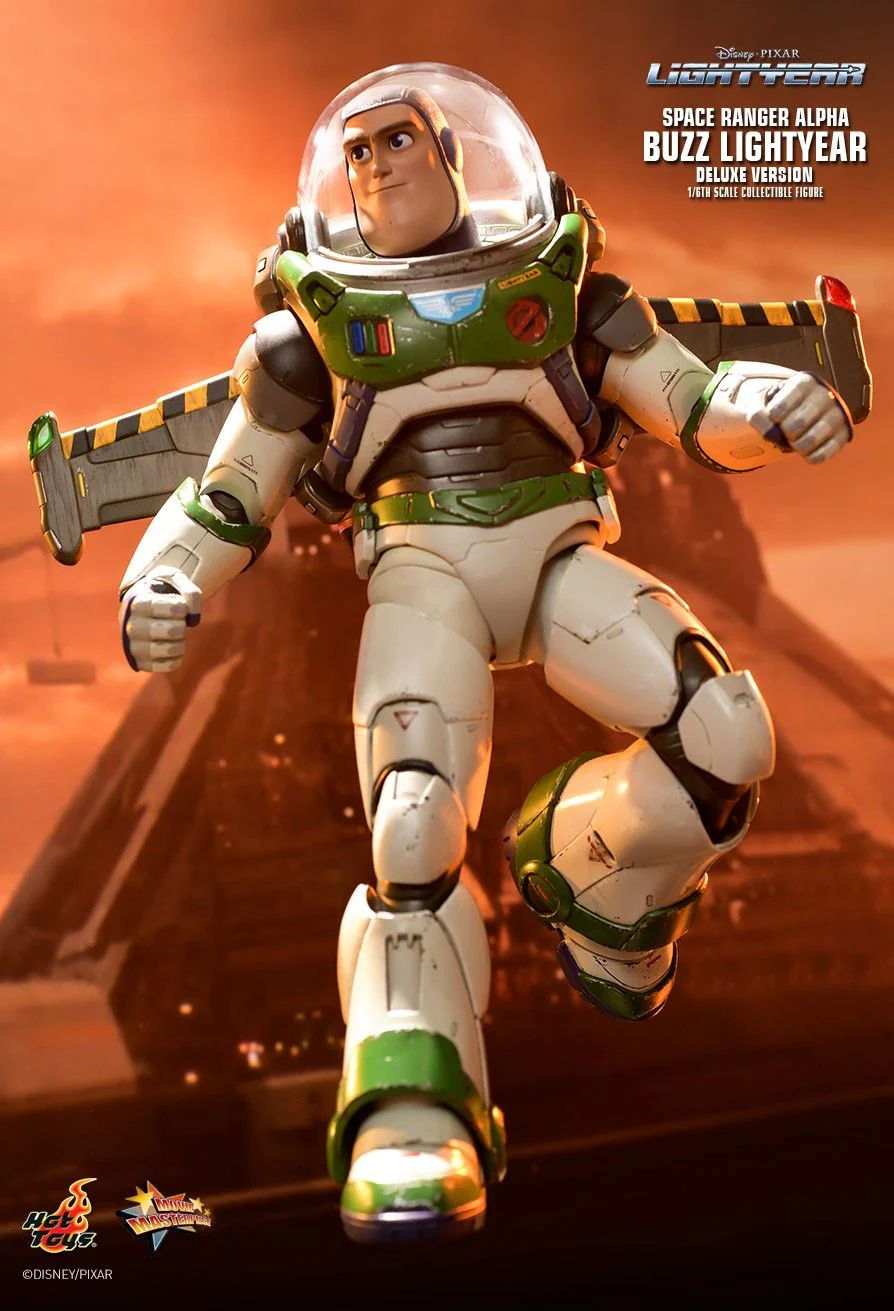 MMS635 - Lightyear - 1/6th scale Space Ranger Alpha Buzz Lightyear Collectible Figure (Deluxe Version) - Image 10