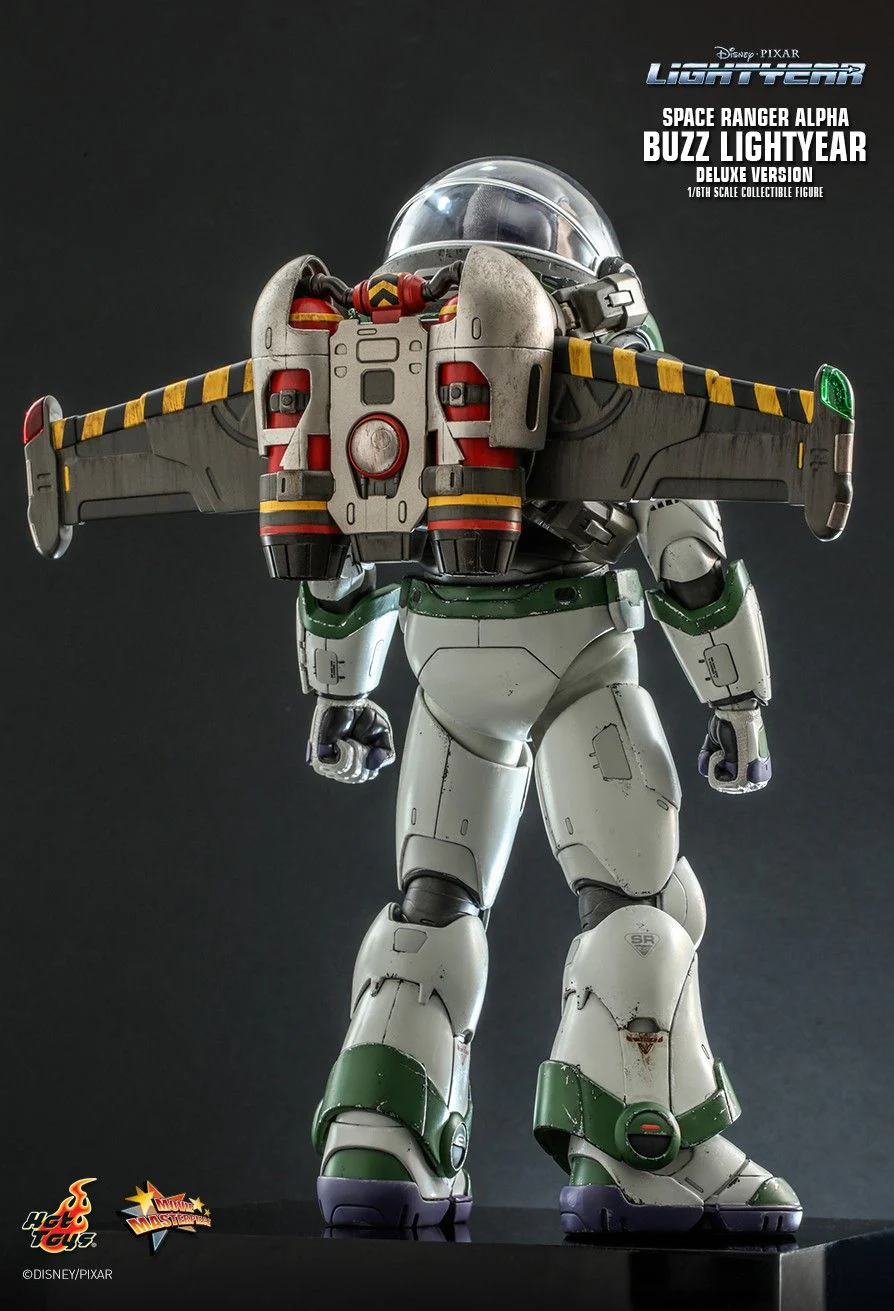 MMS635 - Lightyear - 1/6th scale Space Ranger Alpha Buzz Lightyear Collectible Figure (Deluxe Version) - Image 5