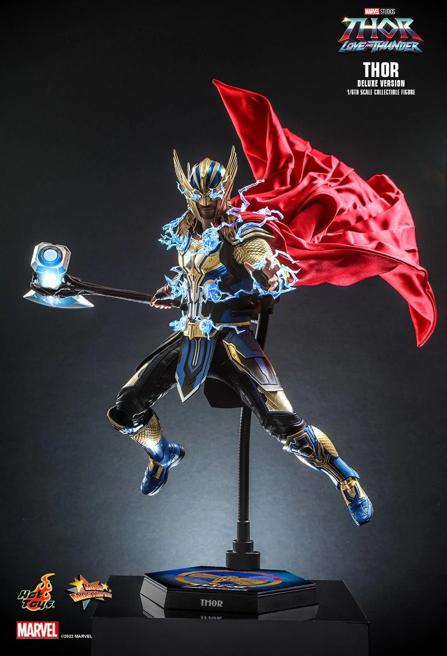 MMS656 - Thor: Love and Thunder - 1/6th scale Thor Collectible Figure (Deluxe Version) - Image 13