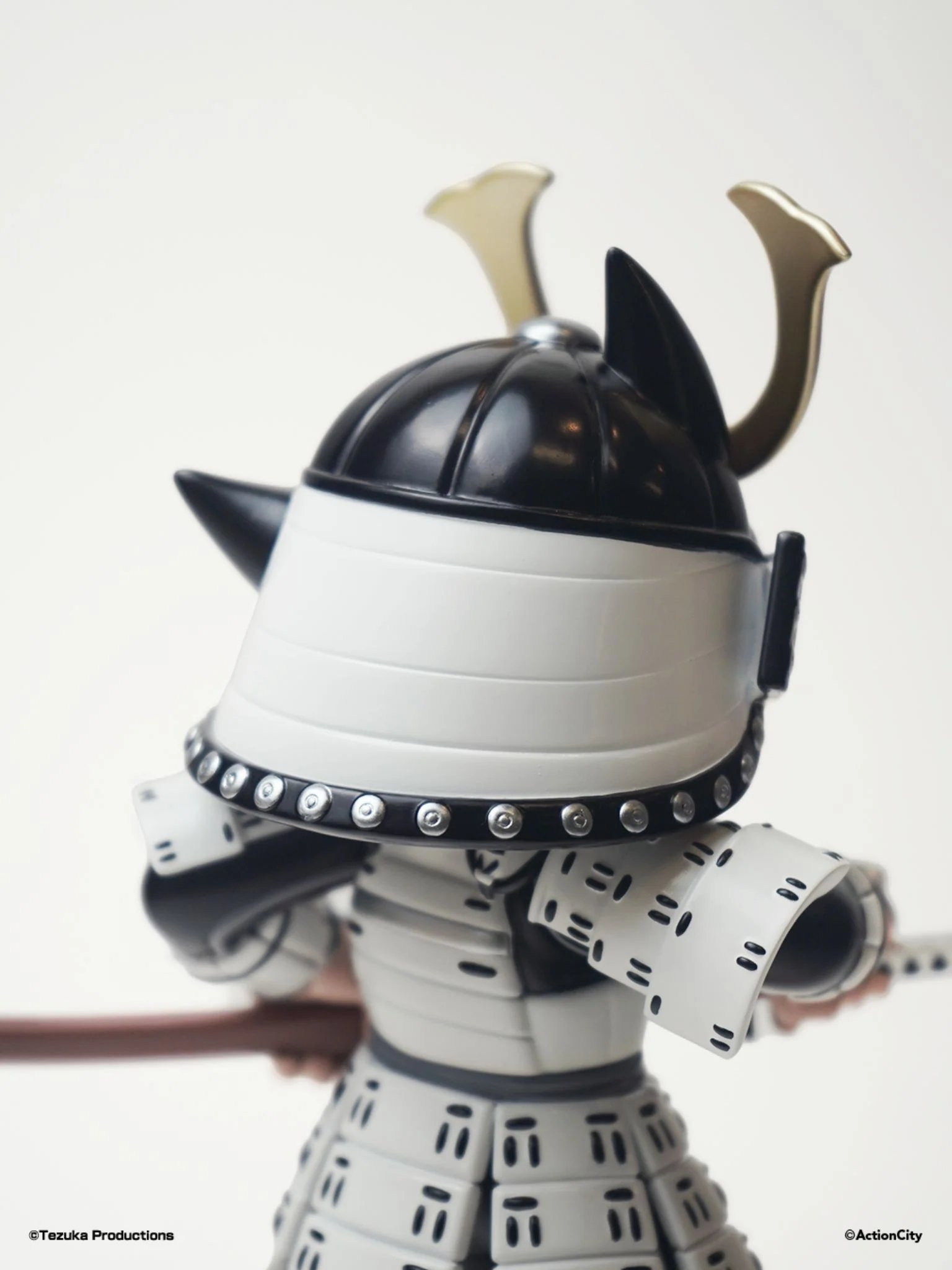 [Pre-Order] Astro Boy Samurai Kabuto (White Edition) - Image 5