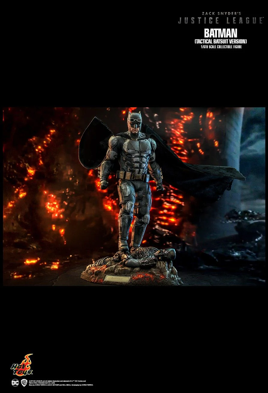 TMS085 - 1/6th scale Batman (Tactical Batsuit Version) - Image 3