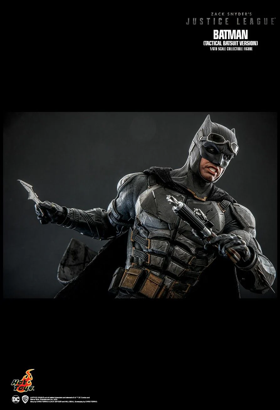 TMS085 - 1/6th scale Batman (Tactical Batsuit Version) - Image 6