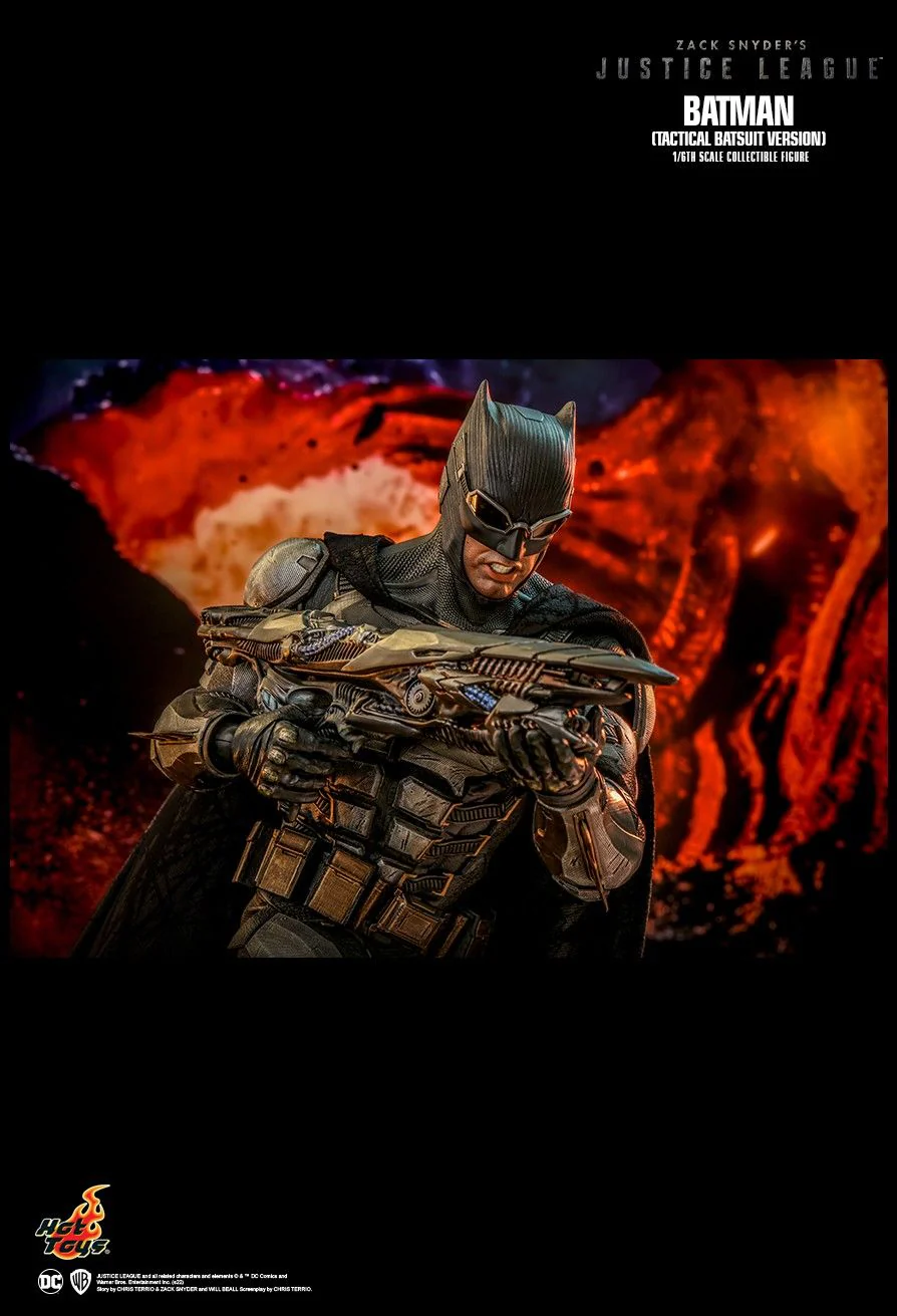 TMS085 - 1/6th scale Batman (Tactical Batsuit Version) - Image 7