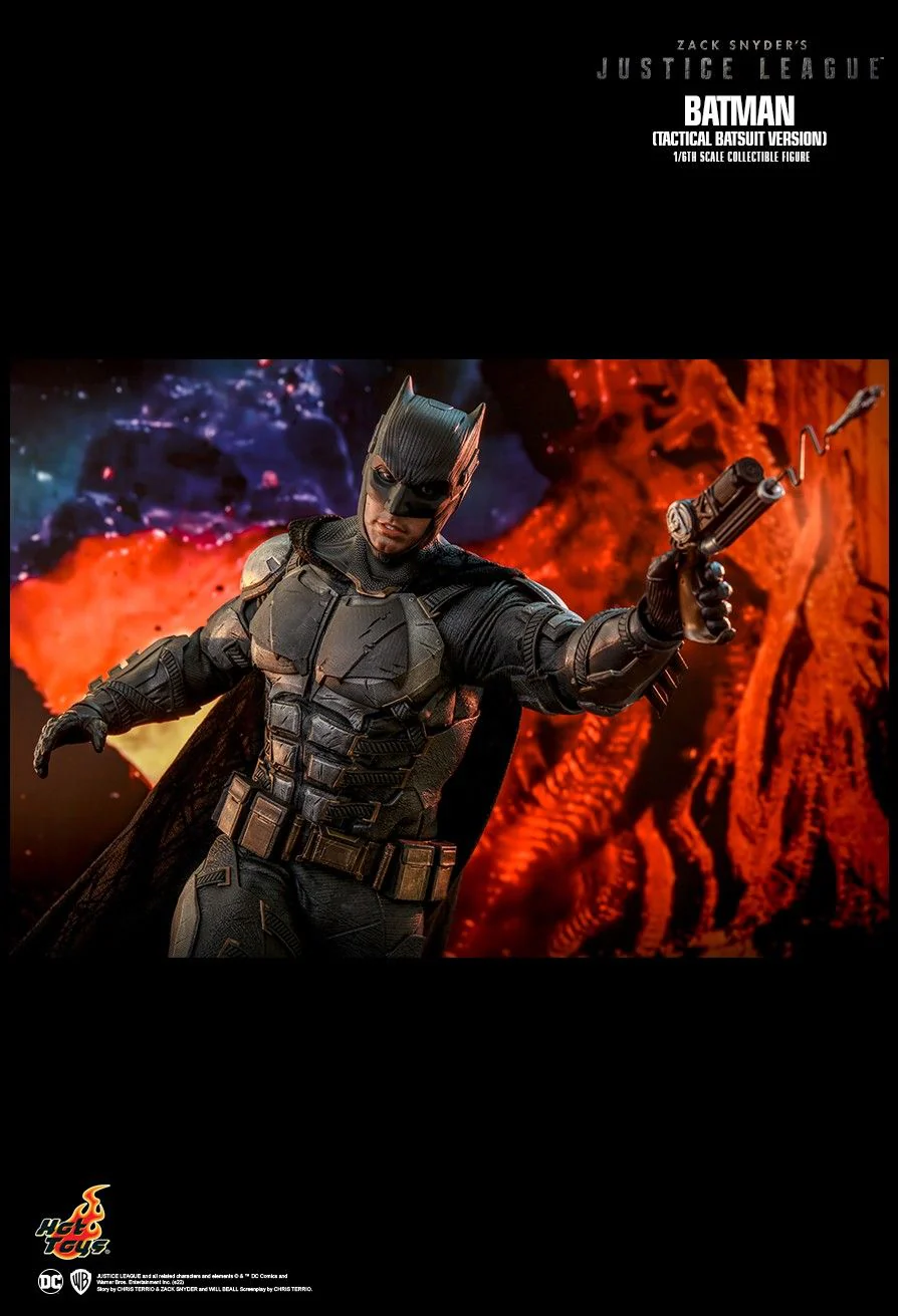 TMS085 - 1/6th scale Batman (Tactical Batsuit Version) - Image 8