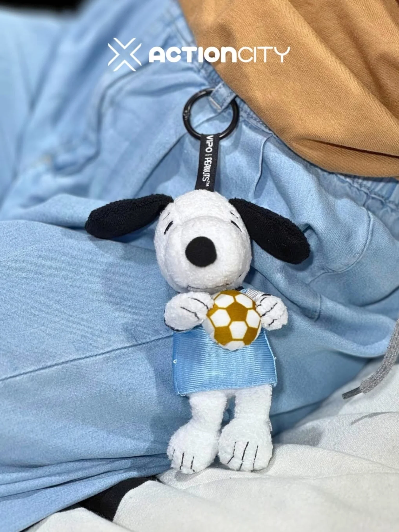 VIPO x Peanuts Football Plush Keychain Blind Box - Image 5