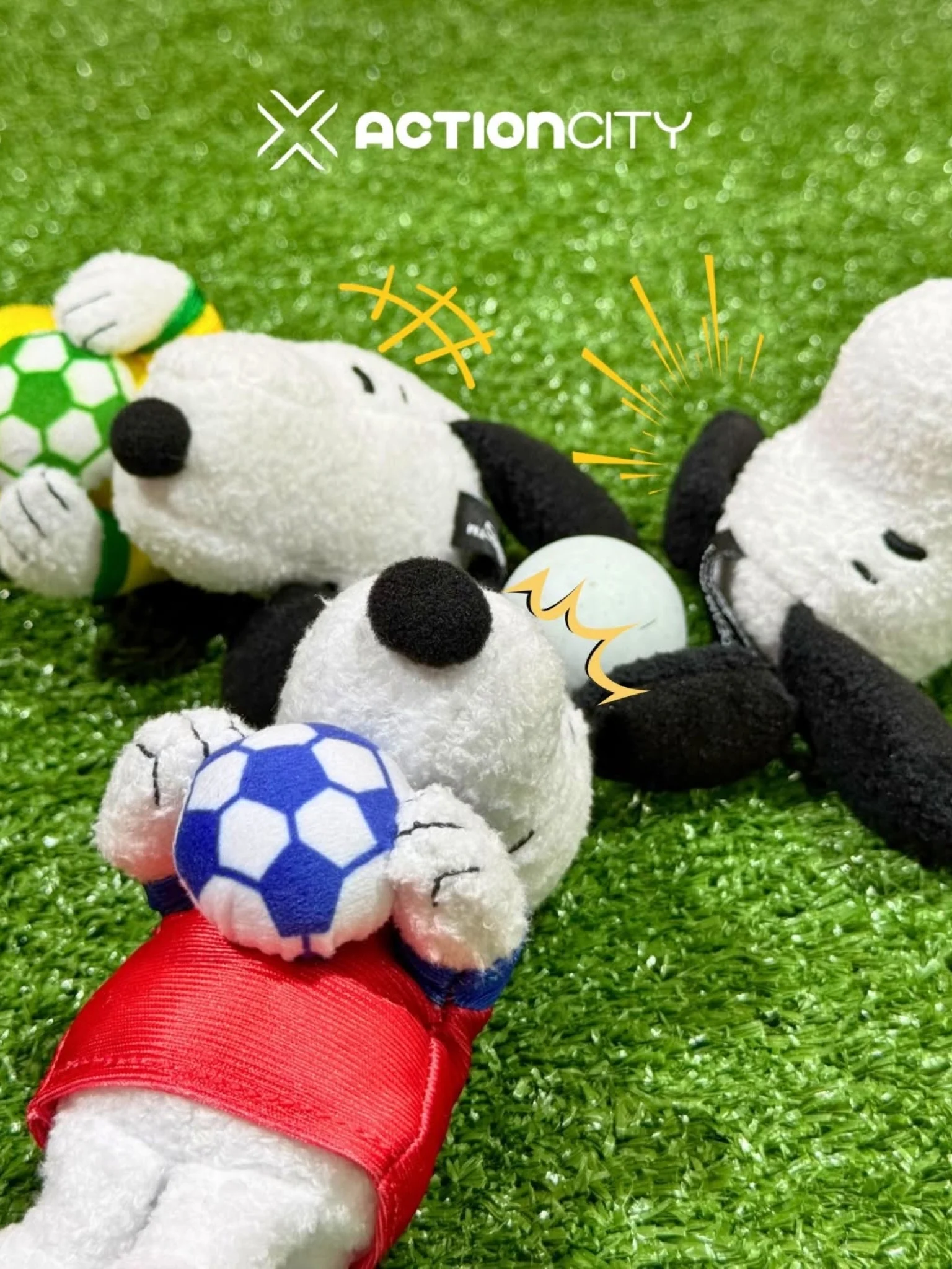 VIPO x Peanuts Football Plush Keychain Blind Box - Image 6